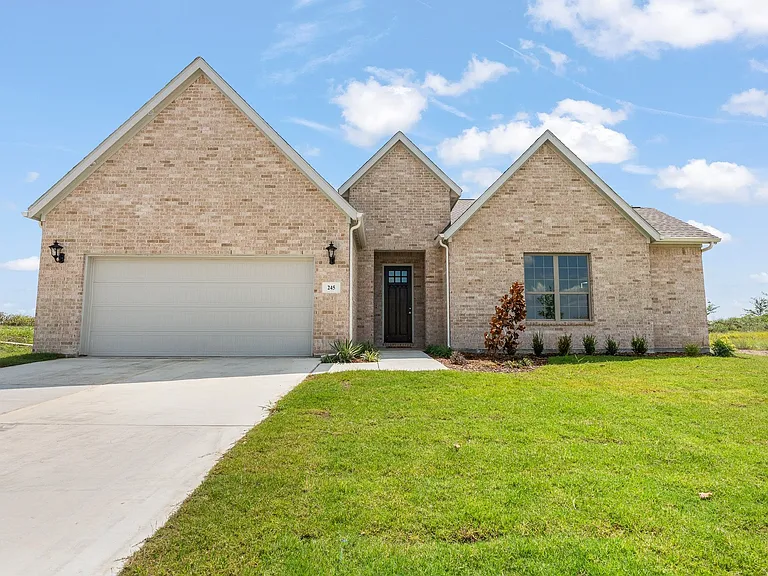 245 Brahman Street, Brahman Ranch — sold